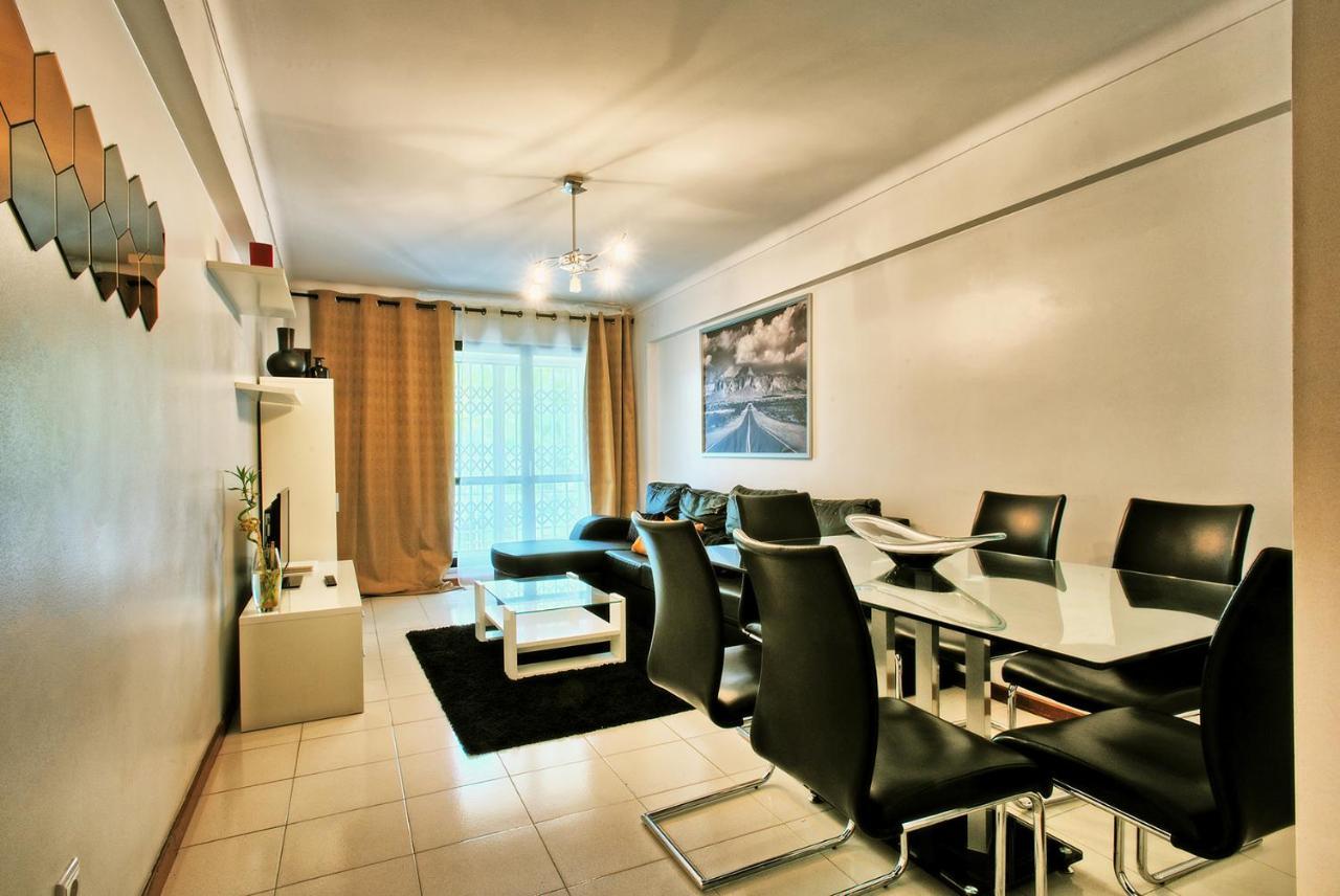 Garden Cristo Rei Apartment Lisbon Bagian luar foto