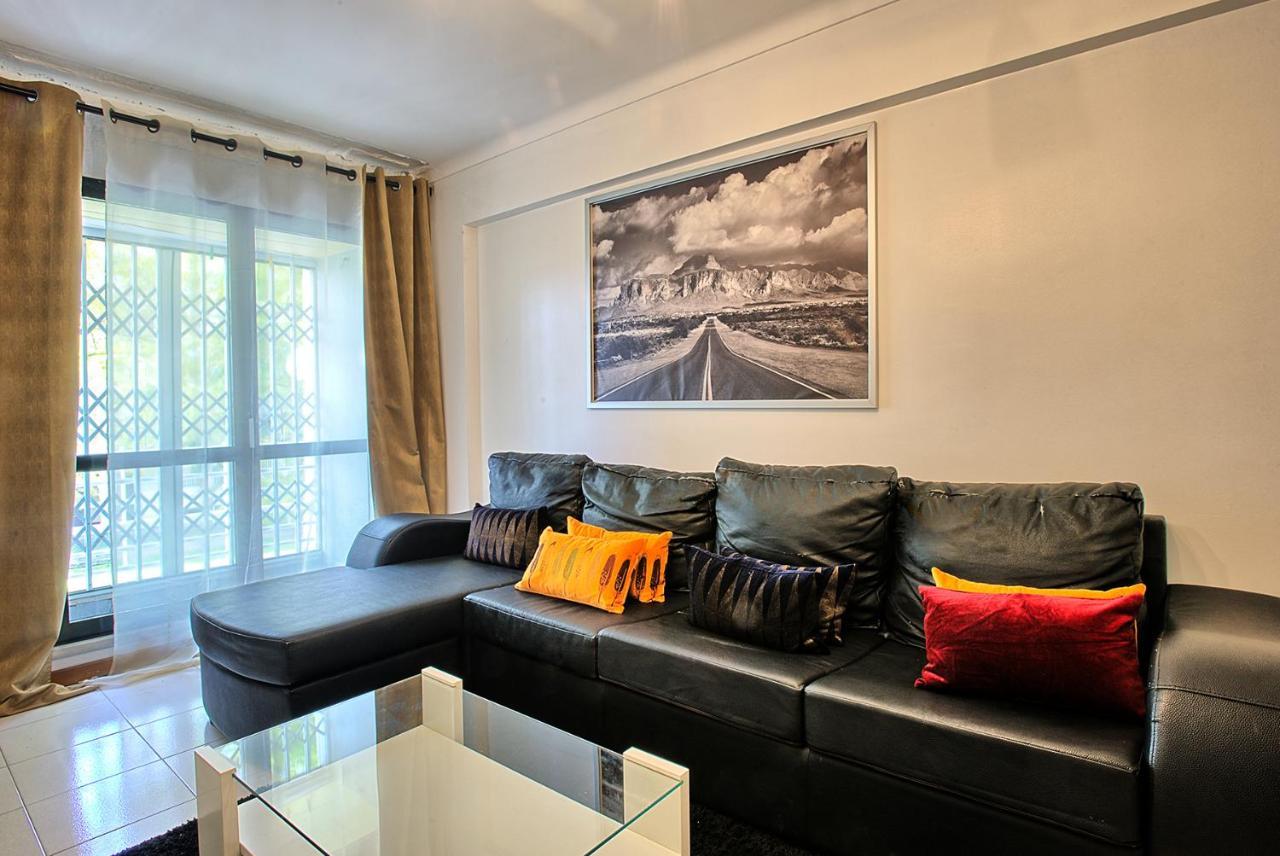 Garden Cristo Rei Apartment Lisbon Bagian luar foto